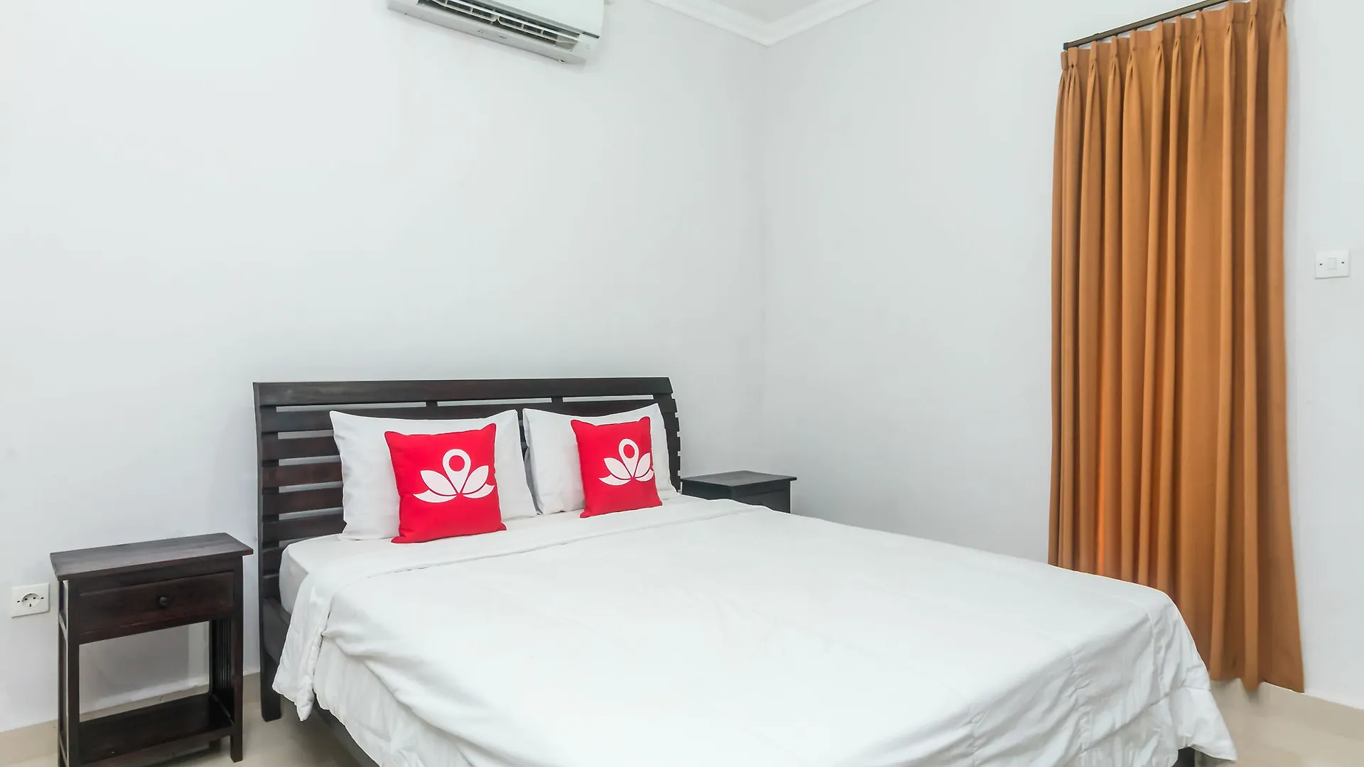 *** Hotel Zen Rooms Seminyak Gang Rahayu Indonesia